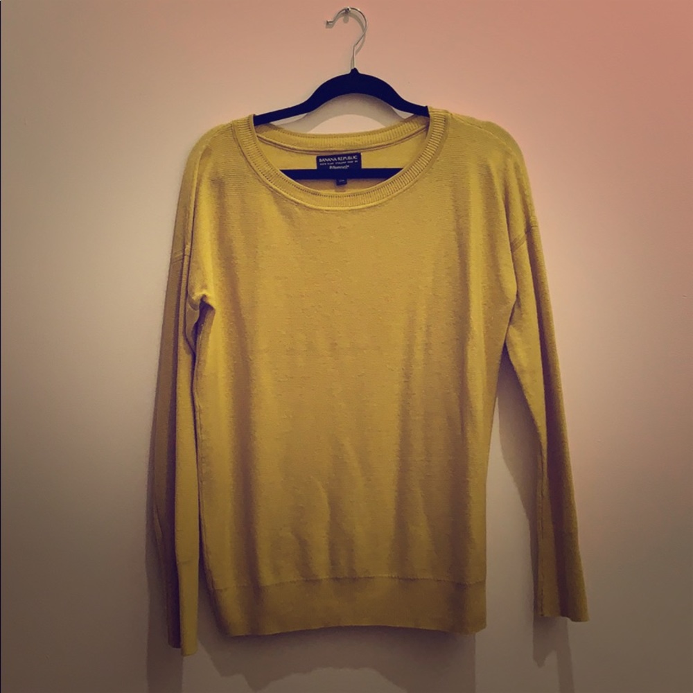 NEVER WORN! Banana Republic Sweater